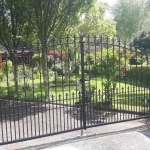 custom-gates-21