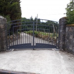 custom-gates-38